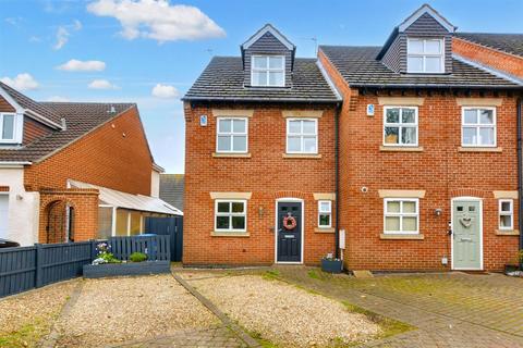 4 bedroom end of terrace house for sale, Draycott Road, Sawley