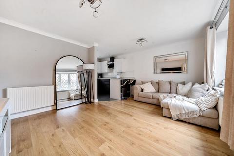 2 bedroom maisonette for sale, Bagshot,  Surrey,  GU19