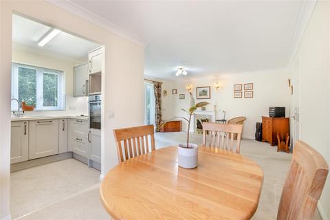 2 bedroom apartment for sale, Nevill Court, West Malling