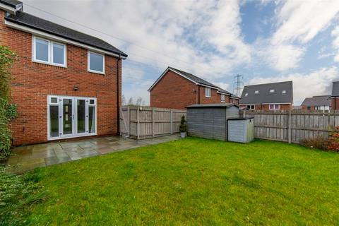 3 bedroom semi-detached house to rent, Osprey Walk, Newcastle Upon Tyne