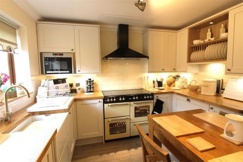 4 bedroom detached house for sale, Ynys-Y-Coed, Oakdale NP12