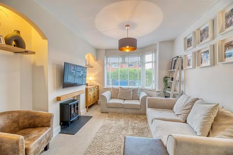 11 Beech Avenue, Thelwall, Warrington, WA4 2HU