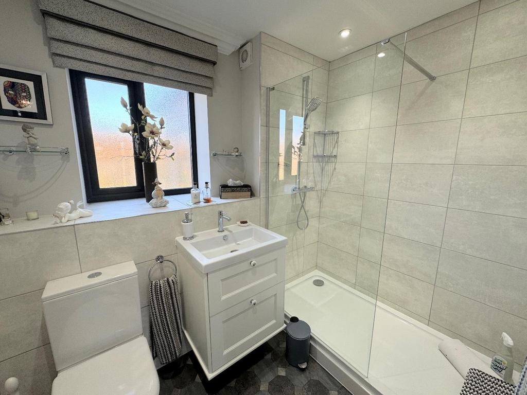 Shower room (ground floor)