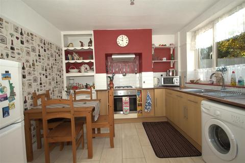 3 bedroom terraced house for sale, King Street, Pontefract