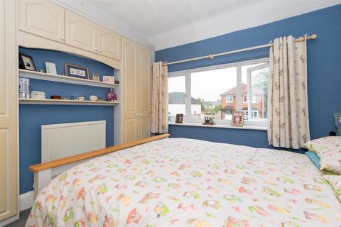 4 bedroom semi-detached house for sale, 61 Birchfield Road, Kidderminster