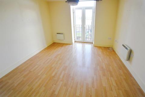 1 bedroom apartment to rent, New Hey Road, Huddersfield HD3