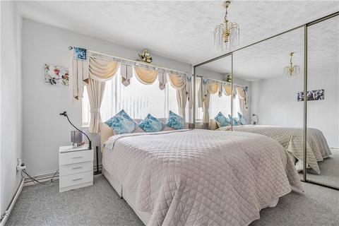 2 bedroom apartment for sale, Dene Holm Road, Northfleet, Gravesend