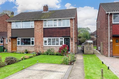 30 Ranworth Close, Erith, DA8 3AD