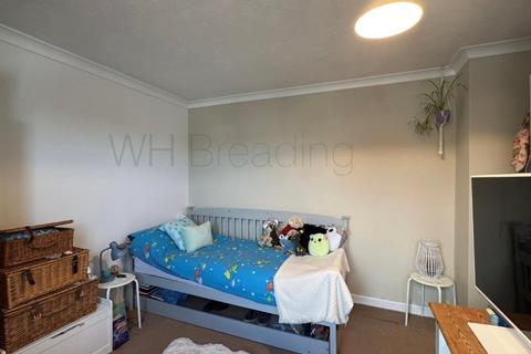 87 Lucerne Drive, Seasalter, Whitstable, CT5 4SE