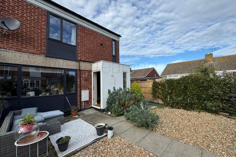 87 Lucerne Drive, Seasalter, Whitstable, CT5 4SE
