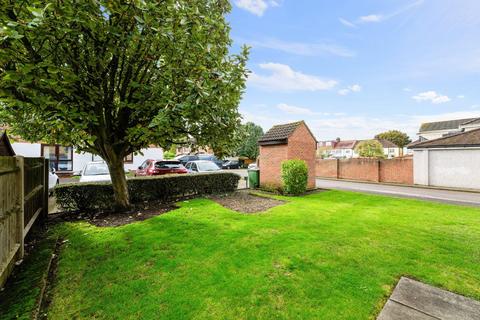 2 Chelsea Gardens, Sutton, SM3 9TN
