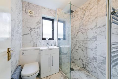2 Chelsea Gardens, Sutton, SM3 9TN