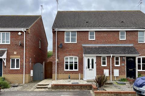 3 bedroom semi-detached house for sale, Regan Close, Lowestoft, NR32