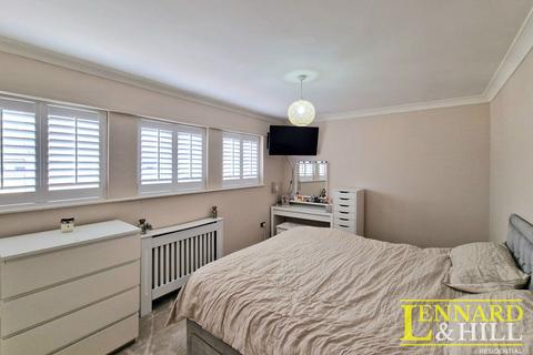 7 Ravel Road, Aveley, South Ockendon, RM15 4NP