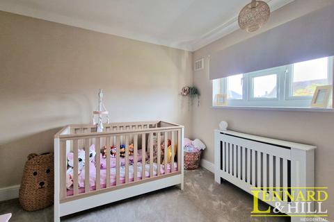 7 Ravel Road, Aveley, South Ockendon, RM15 4NP