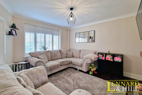 7 Ravel Road, Aveley, South Ockendon, RM15 4NP