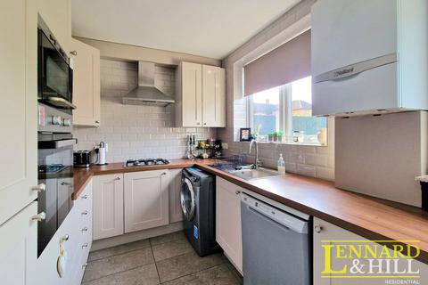 7 Ravel Road, Aveley, South Ockendon, RM15 4NP