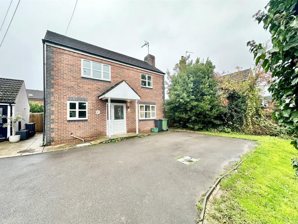 School Lane, Whitminster GL2 4 bed detached house for sale £425,000