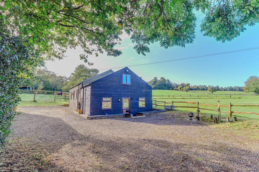 New Road, Guildford GU5 2 bed detached house to rent £2,250 pcm (£519 pw)