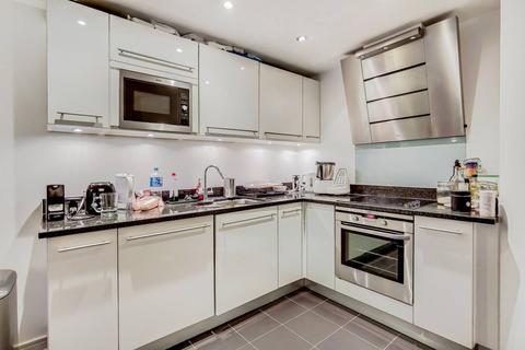 2 bedroom flat to rent, Argyll Road, Woolwich, London, SE18