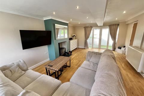 3 bedroom mews for sale, Blackshaw Road, Old Glossop