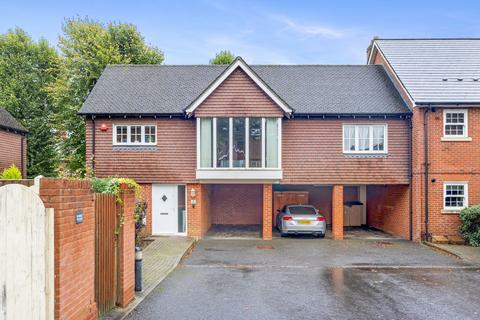 3 bedroom coach house for sale, Spring Close, Crawley RH11