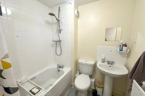 2 bedroom apartment for sale, Harrison Drive, Crewe, Cheshire, CW1