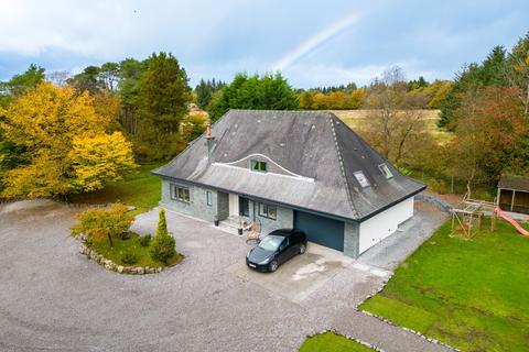 5 bedroom detached house for sale, Greenacres, Palacerigg