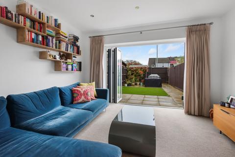 2 bedroom terraced house for sale, Foxley Mews, London N20