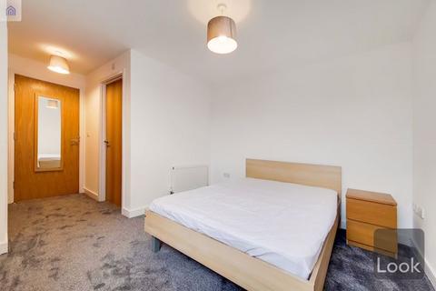 2 bedroom apartment to rent, Milton Court, Wrights Road E3