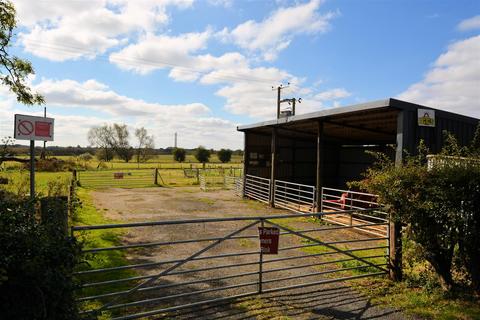 Land for sale, West Bank, Carlton