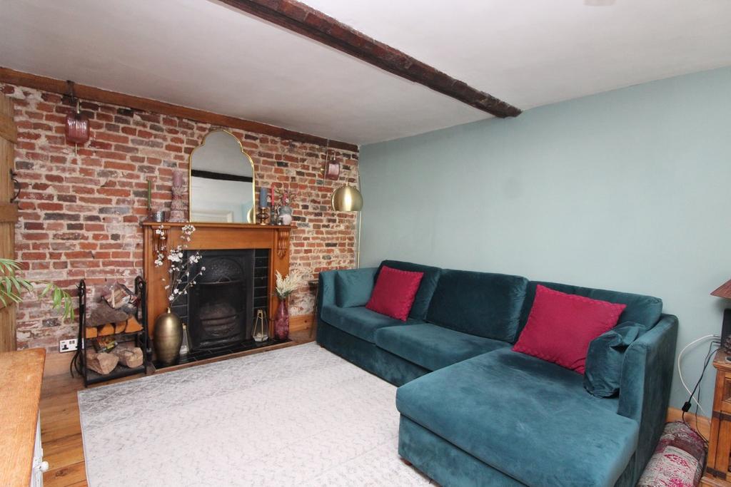 Whitehorse Street, Baldock, SG7 2 bed terraced house for sale £325,000