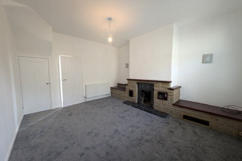 2 bedroom terraced house to rent, Highfield Terrace, Cleckheaton, West Yorkshire, BD19