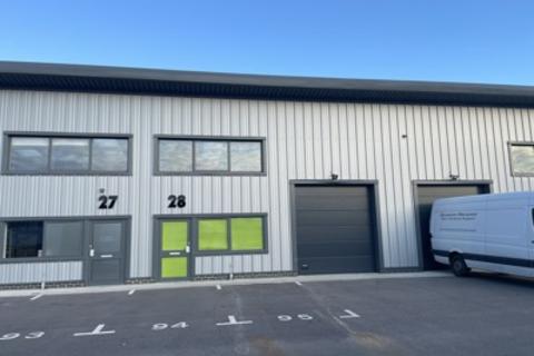 Industrial unit to rent, Unit 28 , Rockhaven Business Centre, Rhodes Moorhouse Way, Longhedge, Old Sarum, Salisbury, Wiltshire, SP4 6RT