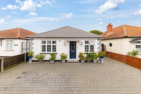 2 bedroom detached bungalow for sale, Lansdowne Road, West Ewell