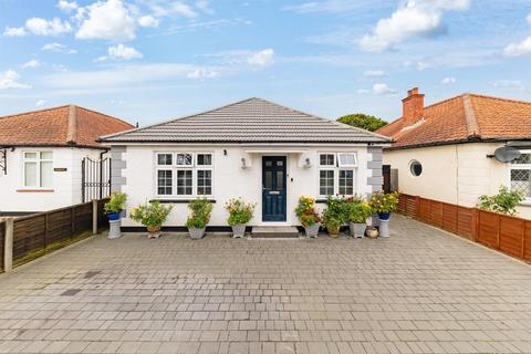 39 Lansdowne Road, Epsom, KT19 9QJ