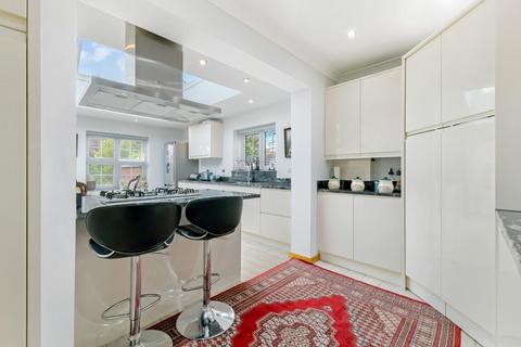 39 Lansdowne Road, Epsom, KT19 9QJ