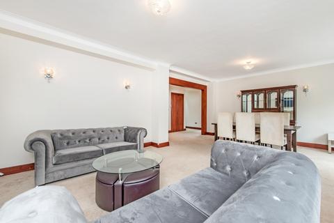 3 bedroom apartment to rent, Pembroke Road Kensington W8