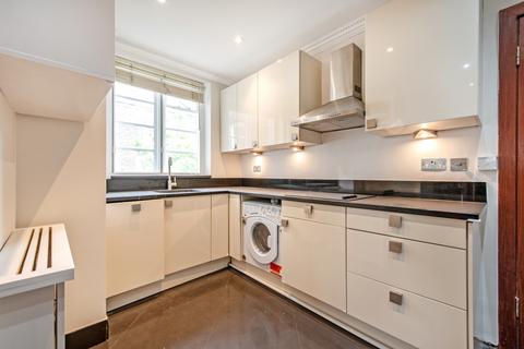 3 bedroom apartment to rent, Pembroke Road Kensington W8