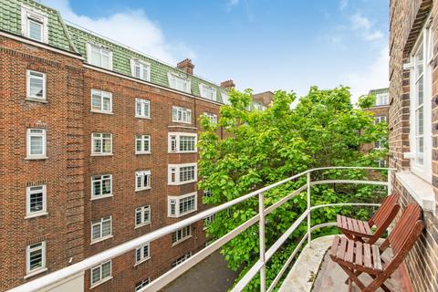 3 bedroom apartment to rent, Pembroke Road Kensington W8