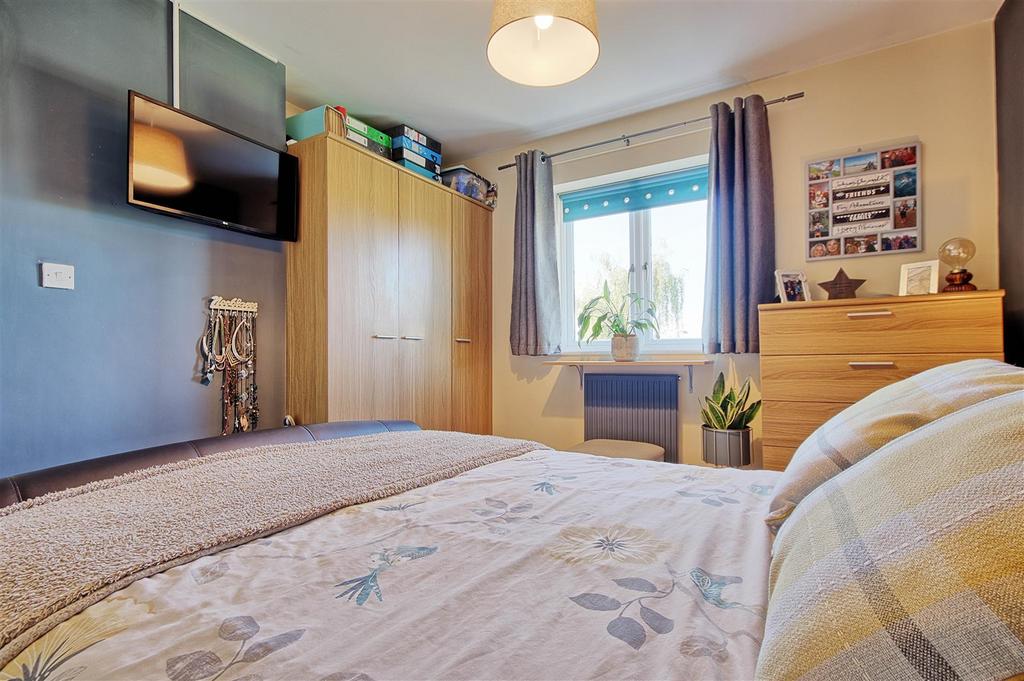 Bedroom 1 - 2.jpg