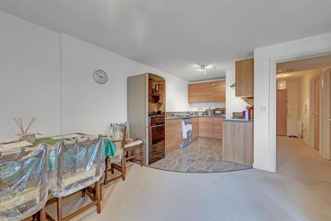 2 bedroom apartment for sale, Lorenzo House, Medici Close, Essex