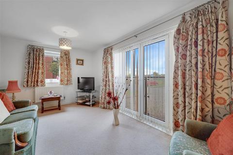 2 bedroom apartment for sale, Lorenzo House, Medici Close, Essex