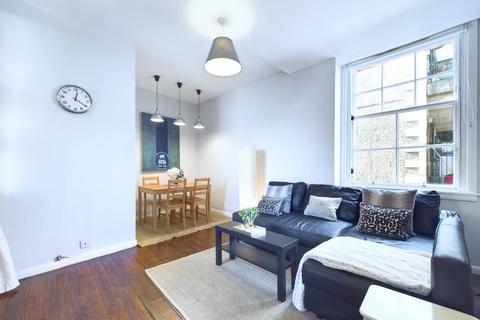 1 bedroom flat for sale, Portsburgh Square, Grassmarket, Edinburgh, EH1