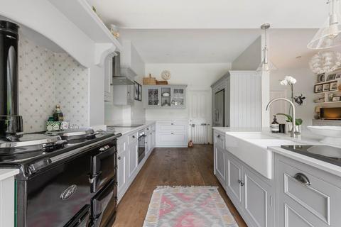 9 Ildersly Grove, London, SE21 8EU