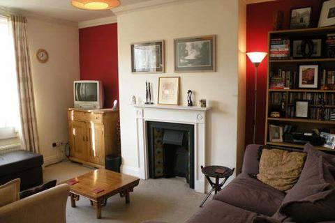 2 bedroom apartment to rent, Devonshire Villas, Bath