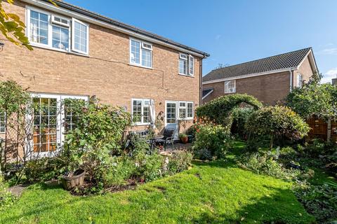 6 Woodlands Close, Brigstock, Kettering, NN14 3LU