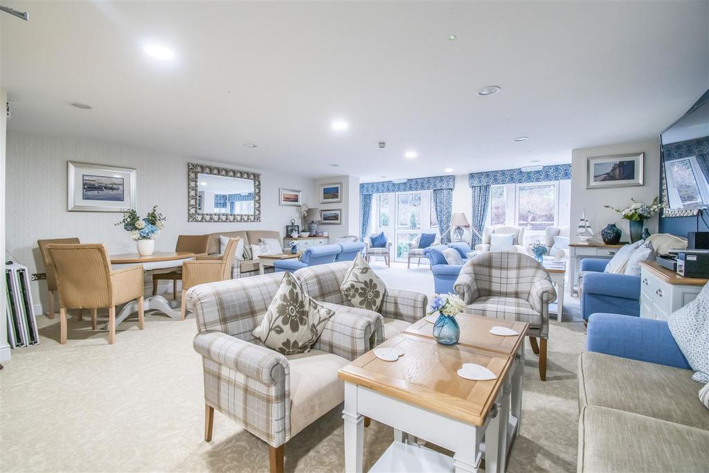 Homeowners Lounge.jpg