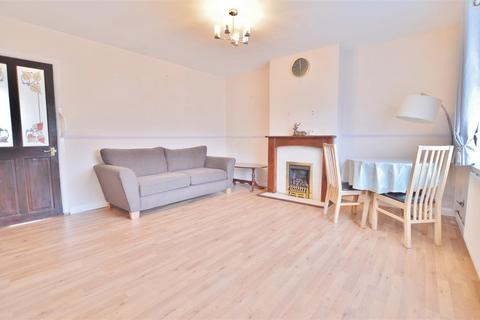 3 bedroom semi-detached house for sale, Essex Avenue, Slough