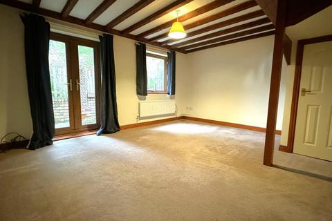 1 bedroom terraced house to rent, The Stableyard, Overton.